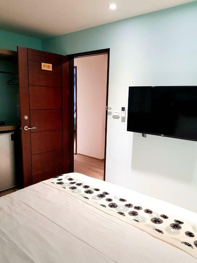 Night Sea Homestay Jiufen Bagian luar foto