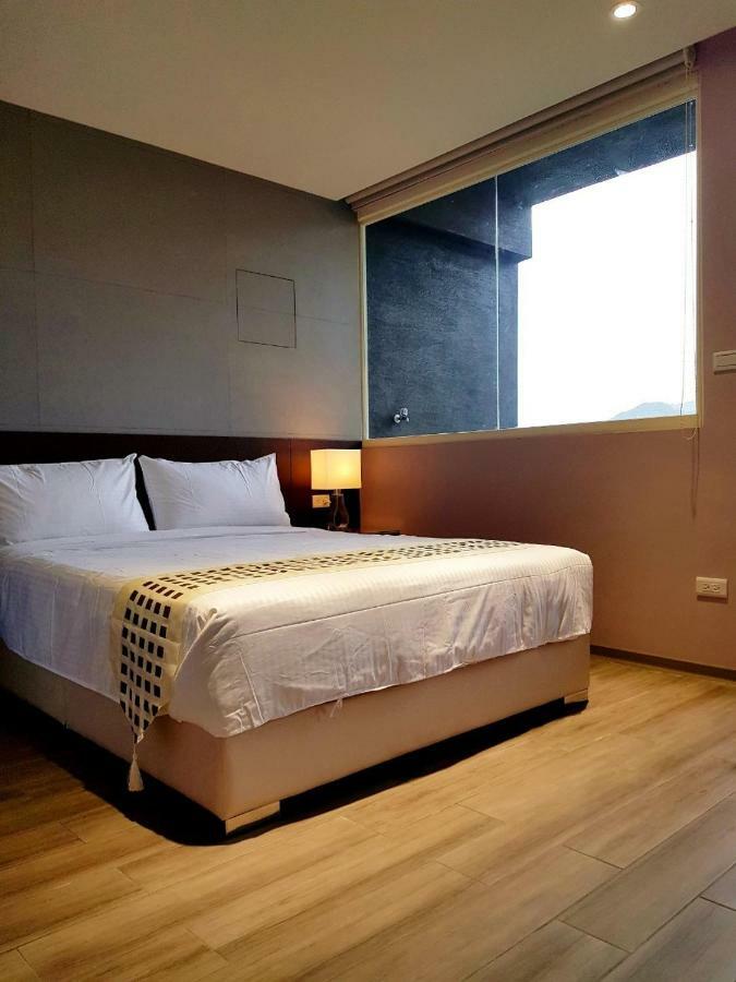 Night Sea Homestay Jiufen Bagian luar foto