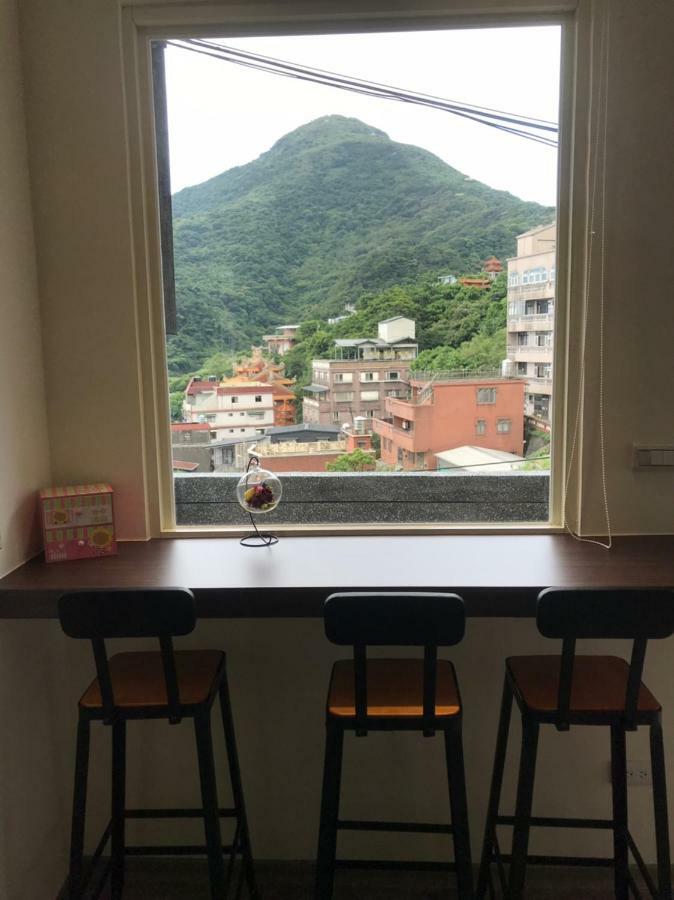 Night Sea Homestay Jiufen Bagian luar foto