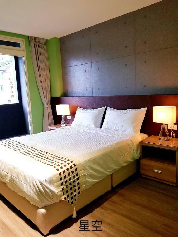Night Sea Homestay Jiufen Bagian luar foto