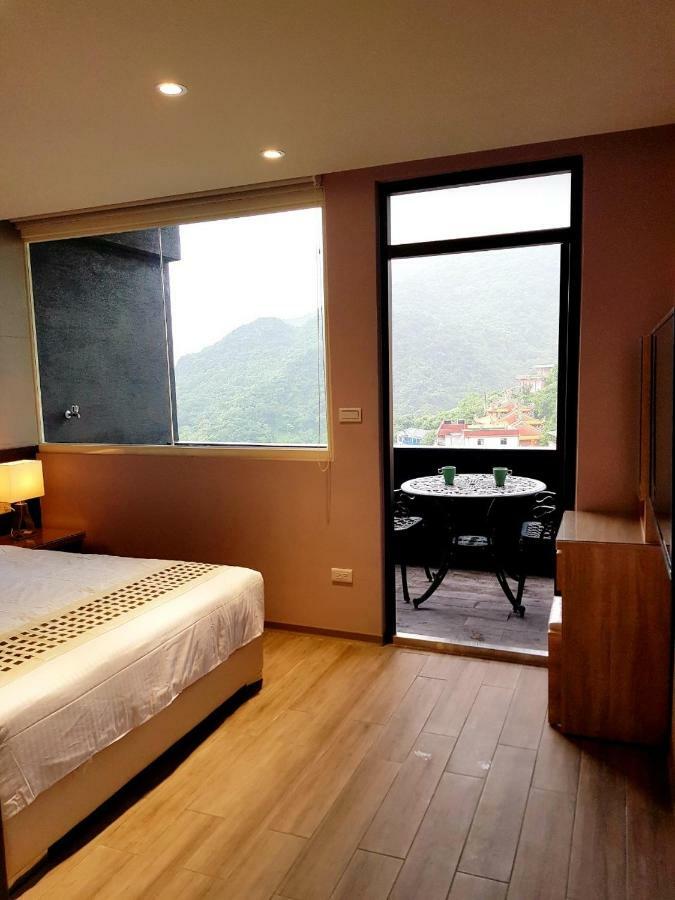 Night Sea Homestay Jiufen Bagian luar foto
