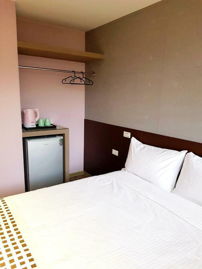 Night Sea Homestay Jiufen Bagian luar foto